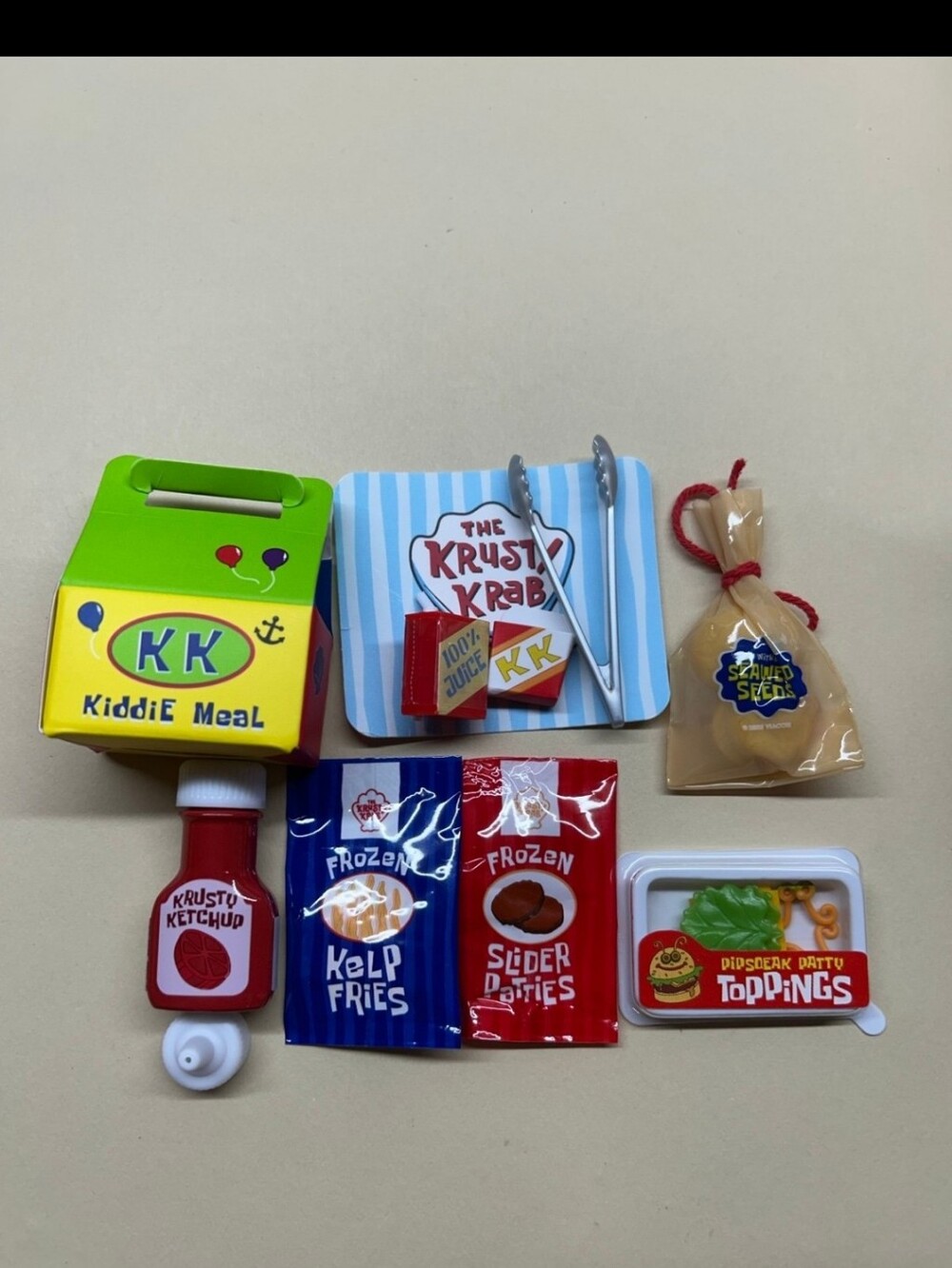 Miniverse SpongeBob SquarePants Krusty Krab Kiddie Meal - Picture 4 of 4